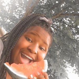 Meet your Posher, Christa